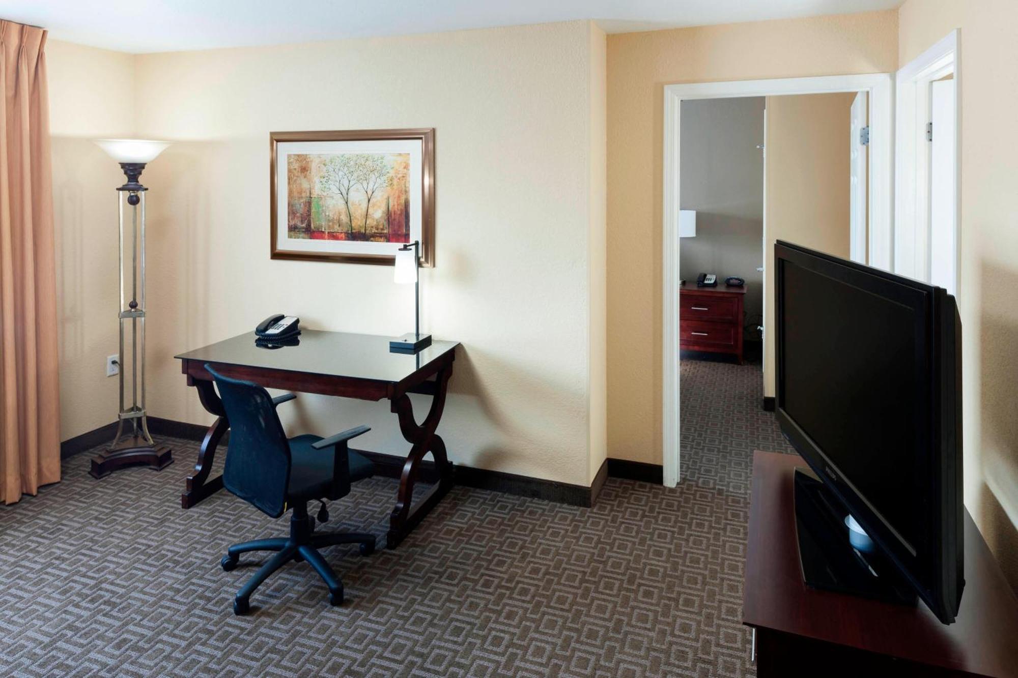 Towneplace Suites By Marriott Texarkana Екстериор снимка